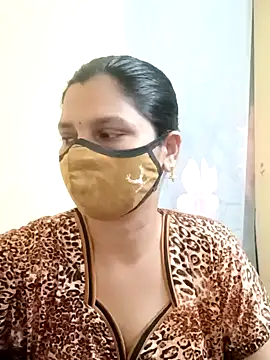 Snapshot of yourtamilcouple chatting on 01-05-25, 01:58 yourtamilcouple online show from 01-05-25, 01:58