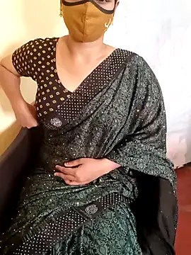 Snapshot of yourtamilcouple chatting on 01-06-25, 09:19 yourtamilcouple online show from 01-06-25, 09:19