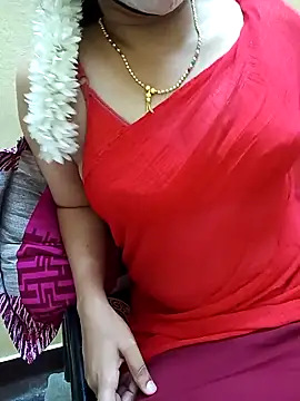 Snapshot of yourtamilcouple chatting on 03-14-25, 01:13 yourtamilcouple online show from 03-14-25, 01:13