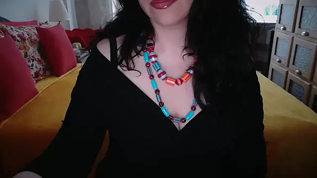 CronacaErotica online show from 04-17-26, 01:25