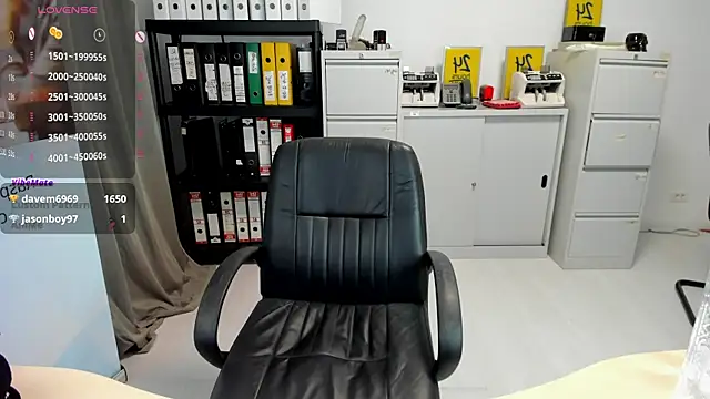 Snapshot of kilenyapatrice chatting on 12-29-24, 02:52 kilenyapatrice online show from 12-29-24, 02:52