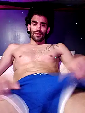 Snapshot of johngil0995 chatting on 09-30-25, 06:29 johngil0995 online show from 09-30-25, 06:29