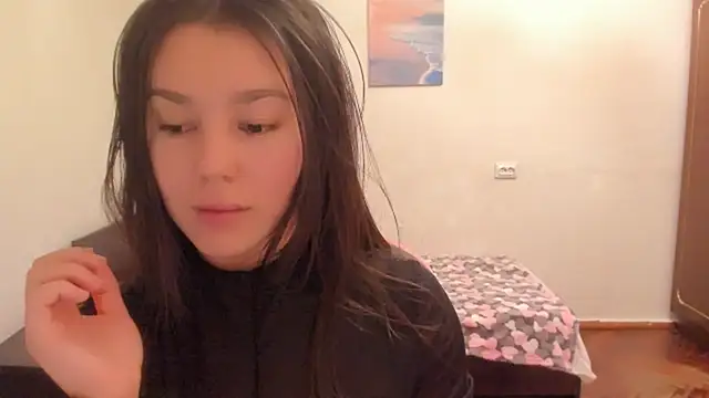 Snapshot of LunaXmii chatting on 02-28-25, 03:26 LunaXmii online show from 02-28-25, 03:26