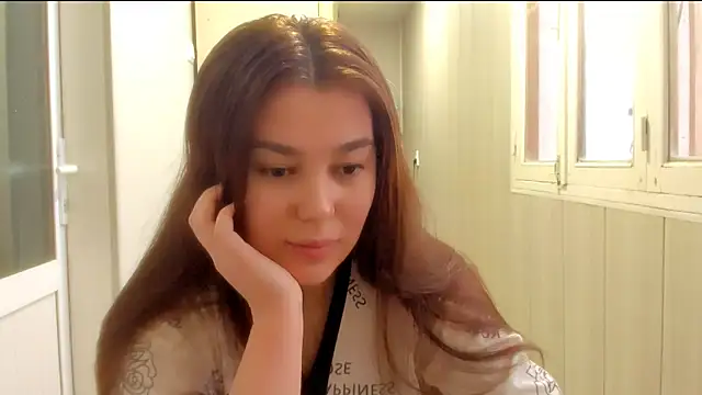 Snapshot of LunaXmii chatting on 12-17-25, 02:50 LunaXmii online show from 12-17-25, 02:50