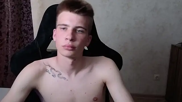 Snapshot of Oscar__xxl chatting on 05-11-26, 02:45 Oscar xxl online show from 05-11-26, 02:45