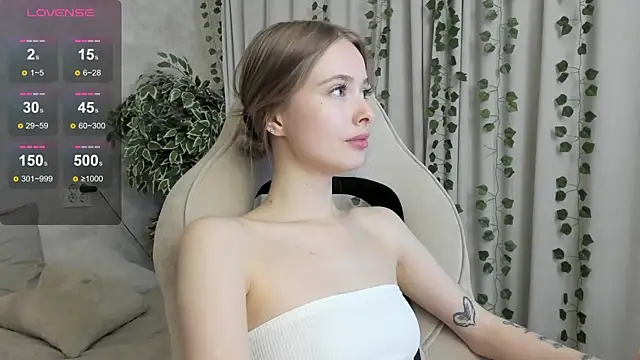 mell milles online show from 11-06-25, 03:02