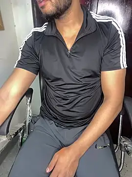 Snapshot of sexyboy09 chatting on 12-17-24, 06:31 sexyboy09 online show from 12-17-24, 06:31