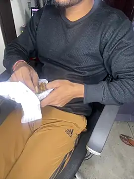 Snapshot of sexyboy09 chatting on 12-19-24, 04:02 sexyboy09 online show from 12-19-24, 04:02