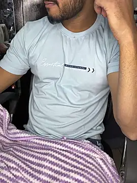 Snapshot of sexyboy09 chatting on 12-22-24, 06:26 sexyboy09 online show from 12-22-24, 06:26