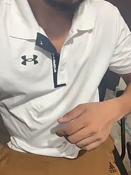 Snapshot of sexyboy09 chatting on 09-13-25, 05:02 sexyboy09 online show from 09-13-25, 05:02