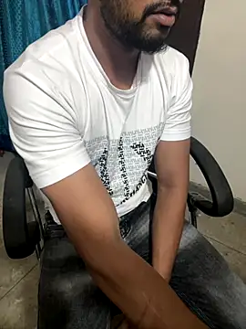 Snapshot of sexyboy09 chatting on 09-15-25, 10:37 sexyboy09 online show from 09-15-25, 10:37