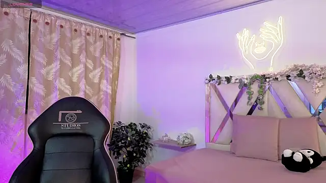 hina tay online show from 04-09-26, 03:28