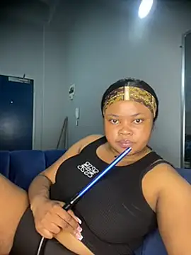 Snapshot of Curveysinaa chatting on 03-22-25, 05:52 Curveysinaa online show from 03-22-25, 05:52