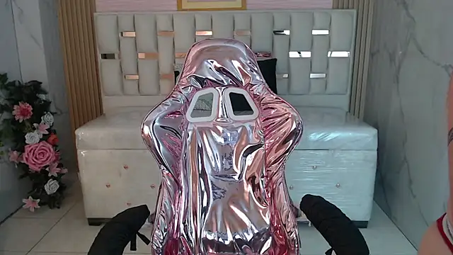 Snapshot of merloth_sub chatting on 02-06-25, 06:08 merloth sub online show from 02-06-25, 06:08