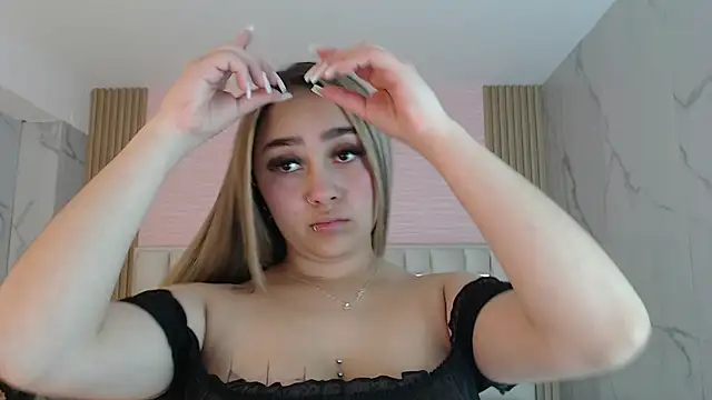 Snapshot of merloth_sub chatting on 02-12-25, 03:07 merloth sub online show from 02-12-25, 03:07