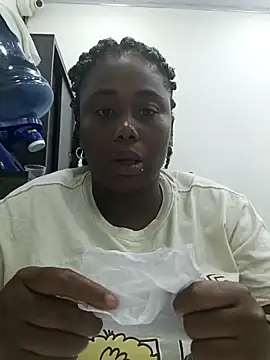 Snapshot of sarhita_cocoa chatting on 10-15-25, 04:40 sarhita cocoa online show from 10-15-25, 04:40