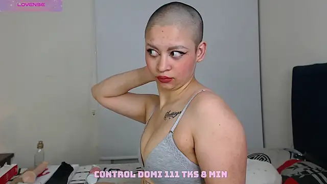 Snapshot of Bitsy_Messy chatting on 02-13-25, 07:35 Bitsy Messy online show from 02-13-25, 07:35