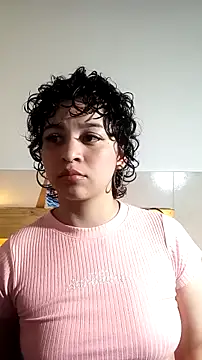 Snapshot of Bitsy_Messy chatting on 12-14-25, 06:08 Bitsy Messy online show from 12-14-25, 06:08