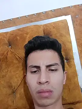 Snapshot of Velk_hot chatting on 12-04-24, 03:32 Velk hot online show from 12-04-24, 03:32