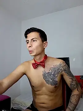 Snapshot of Velk_hot chatting on 03-13-25, 04:49 Velk hot online show from 03-13-25, 04:49