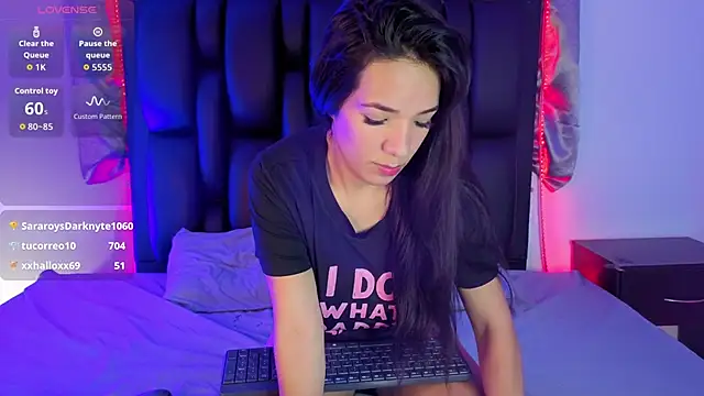 LuciaMoretti  online show from 02-07-26, 03:32