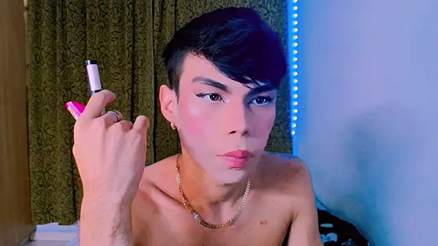 Snapshot of femboykeene chatting on 01-13-25, 06:06 femboykeene online show from 01-13-25, 06:06