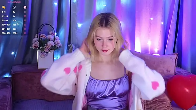 Snapshot of jenny_bunny_ chatting on 02-16-25, 07:37 jenny bunny online show from 02-16-25, 07:37