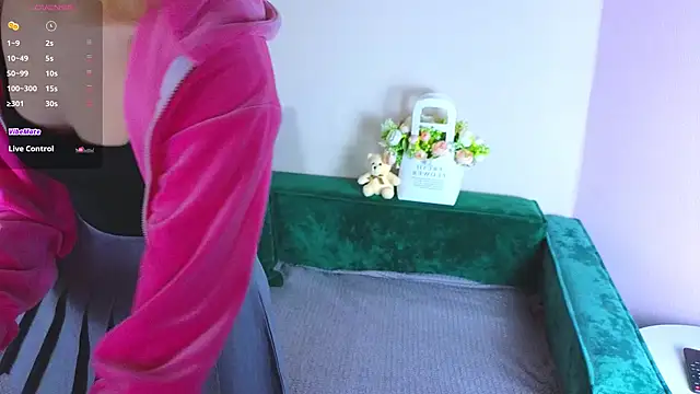 Snapshot of jenny_bunny_ chatting on 02-24-25, 02:30 jenny bunny online show from 02-24-25, 02:30