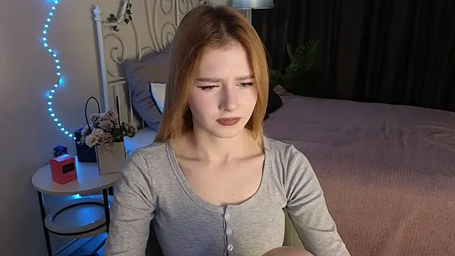 Snapshot of jenny_bunny_ chatting on 10-08-25, 01:25 jenny bunny online show from 10-08-25, 01:25