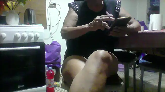 Snapshot of Ely_Elenita chatting on 09-13-25, 09:47 Ely Elenita online show from 09-13-25, 09:47