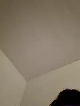 Snapshot of Ely_Elenita chatting on 09-15-25, 08:53 Ely Elenita online show from 09-15-25, 08:53