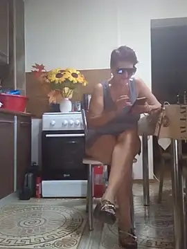 Snapshot of Ely_Elenita chatting on 09-17-25, 09:55 Ely Elenita online show from 09-17-25, 09:55