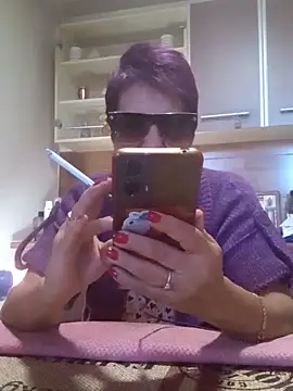 Snapshot of Ely_Elenita chatting on 09-18-25, 06:15 Ely Elenita online show from 09-18-25, 06:15