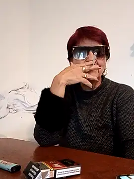 Snapshot of Ely_Elenita chatting on 12-02-25, 08:08 Ely Elenita online show from 12-02-25, 08:08