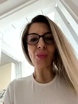 Snapshot of SukyGirl chatting on 01-29-25, 11:41 SukyGirl online show from 01-29-25, 11:41