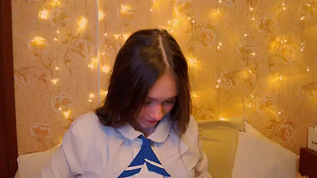 fluffy kitty  online show from 01-13-26, 11:54