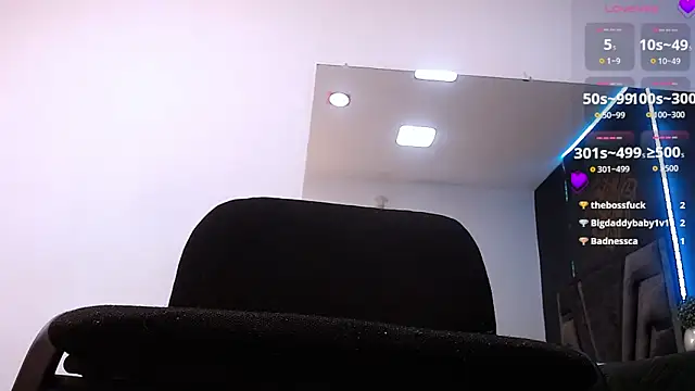 Snapshot of stefany_bro chatting on 03-08-25, 03:02 stefany bro online show from 03-08-25, 03:02