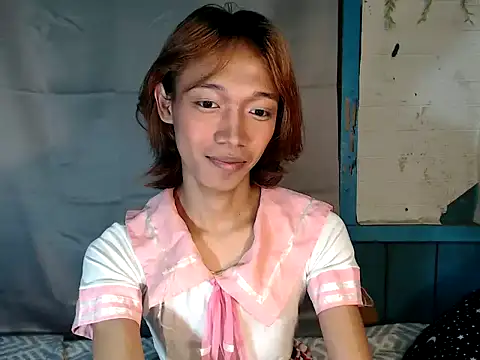 Snapshot of imtwinky chatting on 10-03-25, 10:45 imtwinky online show from 10-03-25, 10:45