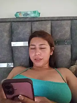 Snapshot of Sara_Brownx chatting on 06-23-26, 09:13 Sara Brownx online show from 06-23-26, 09:13