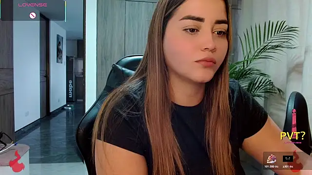 Lucia star   online show from 02-21-26, 10:00