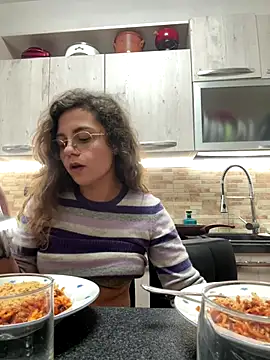 ItalianiMuli online show from 10-10-25, 05:45