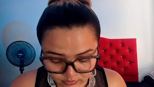 Snapshot of Agatha_humidity chatting on 06-20-26, 09:39 Agatha humidity online show from 06-20-26, 09:39