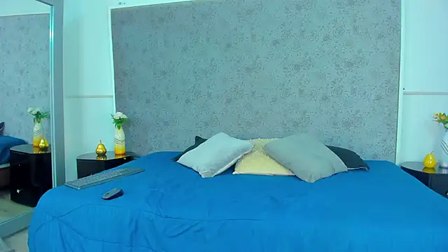 Latrellx7 online show from 03-17-25, 11:42