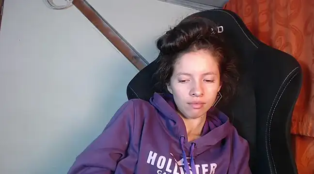 sweetdam12 online show from 02-17-25, 11:20