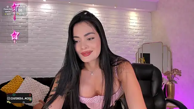 GiaFerrara online show from 10-16-25, 07:04