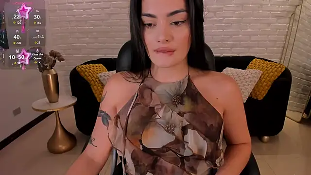 GiaFerrara online show from 11-19-25, 07:25