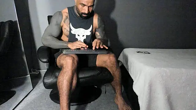 Brock hurn1 online show from 12-23-25, 01:14