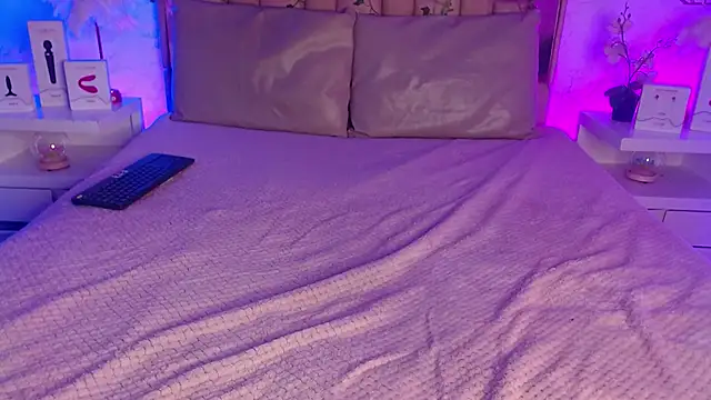 Snapshot of GigiVolkova chatting on 02-25-25, 08:51 GigiVolkova online show from 02-25-25, 08:51