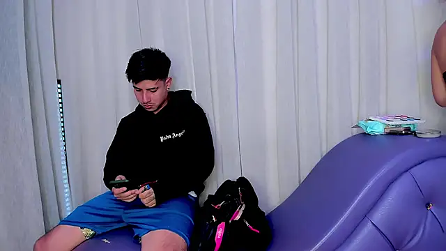 Yourslust  online show from 01-05-26, 07:50