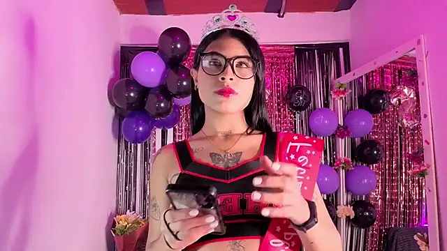 Snapshot of Dolcee_zoe chatting on 12-02-25, 09:21 Dolcee zoe online show from 12-02-25, 09:21